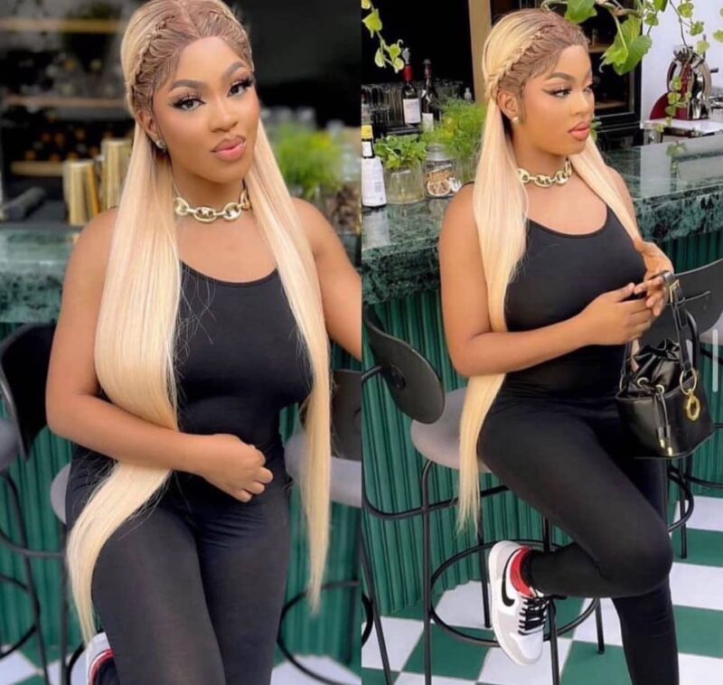 715 T Frontal Dark Root Straight Wig